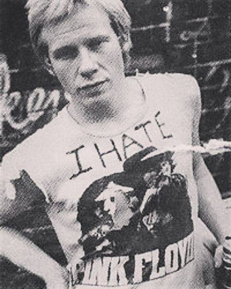 Paul Cook, Cultura Punk, 70s Punk, Johnny Rotten, Pink Floyd Shirt, 80s Punk, Pink Floyd T Shirt, Sid Vicious, Punk Scene