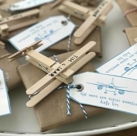 Kids Food Party, Children Party Food, Airplane Party Theme, Airplane Baby Shower Theme, Airplane Birthday Party Decorations, Party Food Table, 4de Verjaardag, Table For Kids, Airplane Gifts