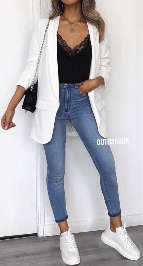 What if You Still Love the Skinny Jeans? | The Thrill of the hunt Outfit Jeans, Pinterest Outfits, Blazer Outfits, Outfits Casual, Outfits Casuales, Cute Casual Outfits, Look Fashion, Classy Outfits, Fashion Inspo Outfits