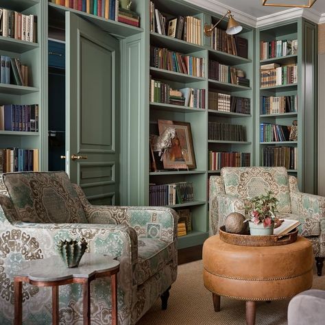 Library Living Room, Cozy Library, Library Room, English Decor, Home Library Design, Home Libraries, Home Library, A Living Room, Front Room