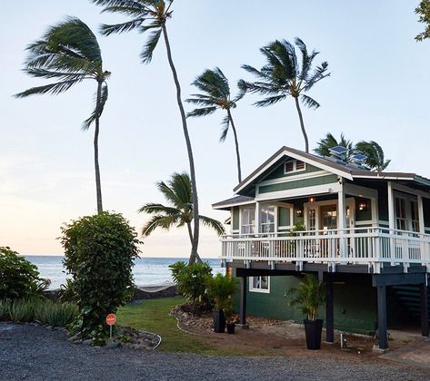 The Bucket List, Hawaii Apartment, House On The Beach, Moving To Hawaii, Hawaiian Homes, Bucket List Family, Hawaii Homes, Surf House, Hawaii Life