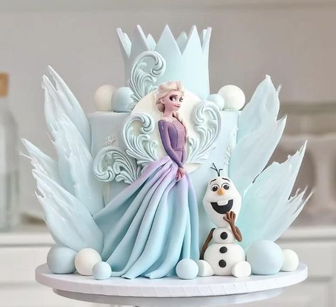 Frozen Cake Designs, Disney Birthday Cake, Elsa Torte, Elsa Birthday Cake, Frozen Birthday Party Cake, Frozen Themed Birthday Cake, Elsa Cake Frozen, Elsa Birthday Party, Frozen Theme Cake