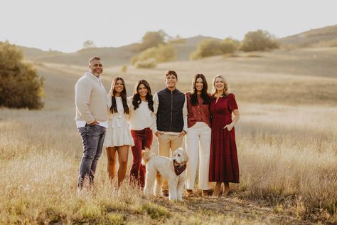 The Game Changing Recipe For Perfect Family Photo Outfits — JENRENPRO Navy And Brown Family Pictures Outfits, Family Photos Blue Outfits, Navy Blue Family Pictures Outfits, Denim Family Pictures Outfits, Family Photos Jeans, Denim Outfit Photoshoot, Fall Photoshoot Family, Christmas Photos Outfits, Fall Family Outfits