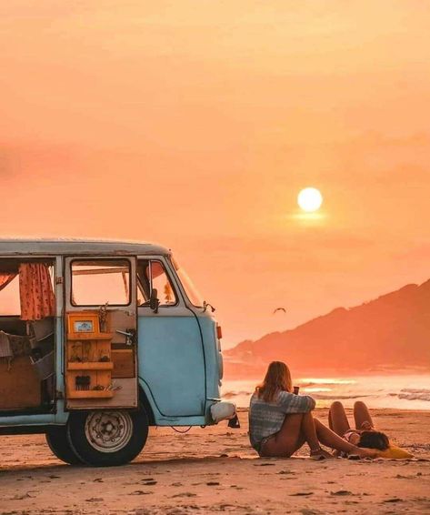 Van Life Aesthetic, Bus Life, Travel Van, Camper Life, Van Camping, Dream Travel Destinations, Vw Van, Vw Camper, Camping Life