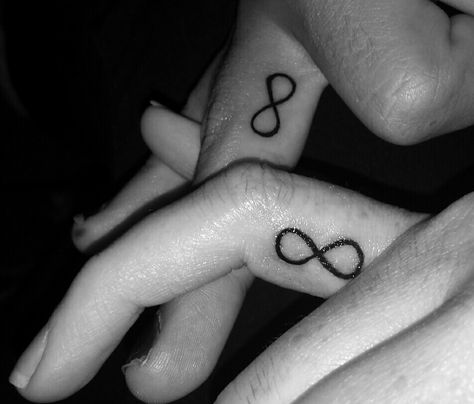 My matching best friend infinity tattoo. Tiny finger tattoo. #toinfinityandbeyond Infinity Finger Tattoos, Eternity Tattoo, Tiny Finger Tattoos, Tattoo Tiny, Bff Tattoos, Infinity Tattoos, Pretty Tattoos For Women, Finger Tattoo, Cute Tattoos For Women