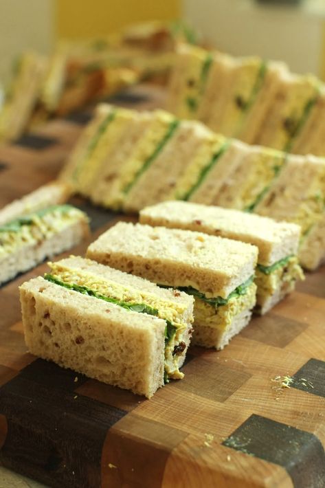 Curry Chicken Salad Tea Sandwiches, Coronation Chicken Salad Recipe, Coronation Chicken Recipe British, Curry Chicken Salad Sandwich, Chicken Salad Finger Sandwiches, Bridgerton Food Recipes, Sandwich For Party, British Sandwiches, Afternoon Tea Sandwiches Fillings