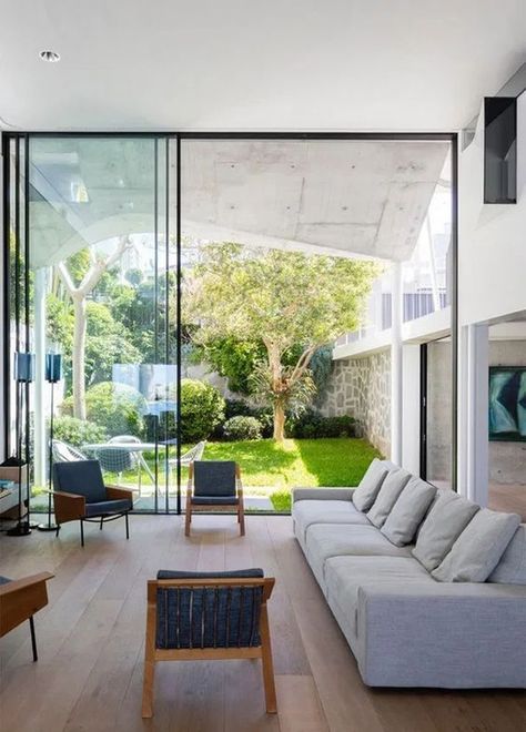 25 Seriously Beautiful Living Room Integrated With Outdoors | Home Design And Interior Beautiful Exterior, Glass Walls, Patio Interior, Beautiful Living Rooms, Contemporary Living Room, Contemporary Living, Design Case, House Designs Exterior, Design Layout