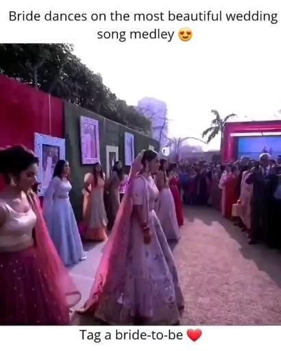 Indian Wedding Songs, Bride Entry, Bridal Songs, Wedding Dance Songs, Indian Wedding Video, Indian Bridal Photos, Indian Wedding Photography Poses, Indian Bridal Dress, Bollywood Wedding