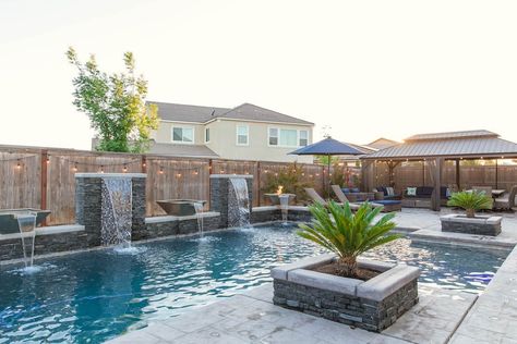 Water Features Add Style to Your Swimming Pool — Signature Pools & Spa Inc Geometric Pool Designs, Geometric Pools, Pool Design Modern, Pool With Spa, Backyard Pool Design, Geometric Pool, Building A Swimming Pool, Backyard Sanctuary, Freeform Pools