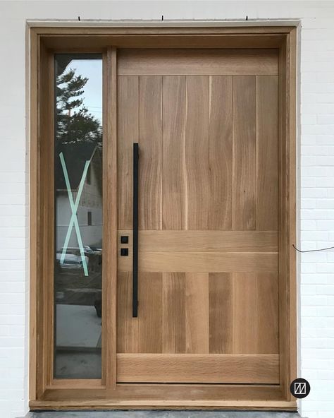 White oak with white brick 💓 Entry door unit handcrafted with love. #1925workbenchdoors #madeincanada . . #entrydoor #custom #handcrafted #doors #frontdoors #curbappeal #whiteoak #woodendoor #beespoke #exteriordesigns #design White House Oak Front Door, Walnut Entry Door, White Oak Entry Door, Wooden Entry Door, White Oak Front Door Exterior, White Oak Front Door, Pivot Doors Entry, White Oak Front Doors, Modern Interior Door