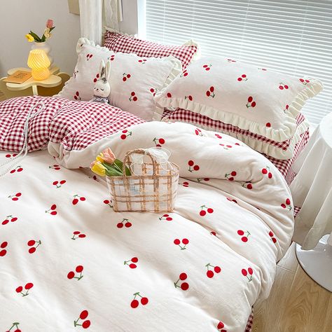 korean style milk velvet thickened double-sided warm bedding set wholesale Nihaojewelry NHPUJ409922 Bear Bed, Plaid Bedding, Blue Bedding Sets, Fitted Bed Sheets, Girl Beds, Flat Bed, Bed Sets, Bed Styling, Double Beds