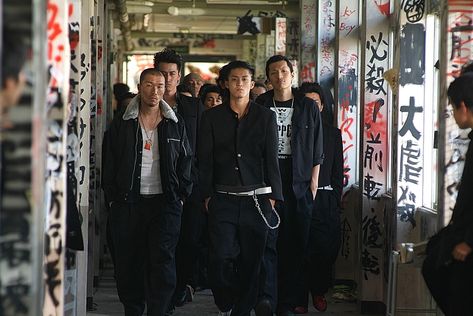 Live Action - crows zero, my fav XD Zero 2 Wallpaper, Genji Crows Zero, Genji Wallpaper, Crow Zero, Crows Zero 2, Genji Cosplay, Shun Oguri, Drama Stage, Crows Zero