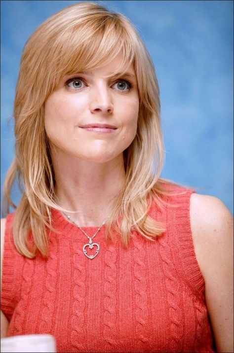 courtney thorne-smith Happy Birthday Courtney, Courtney Thorne Smith, Courtney Smith, Patty Duke, Tv Moms, Kimberly Williams, Julie Bowen, Seasonal Color Analysis, Female Actresses