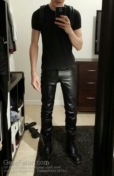 Men in hot boots or cool leather and some piercing Black Menswear, Men's Leather Style, Mens Leather Clothing, Mens Leather Pants, Hot Boots, Gay Fashion, Mens Jackets Casual, Trendy Jackets, Black Leather Pants