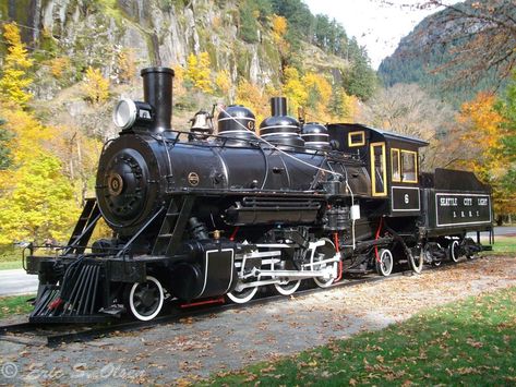 Day Trips From Seattle, Model Train Display, Eric Olsen, Coal Train, Old Steam Train, Cascades National Park, Cascade National Park, Steam Engine Trains, Number Six