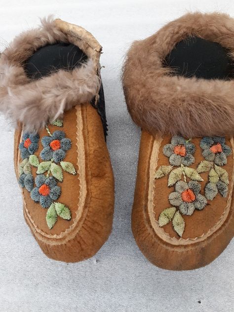 Métis Beadwork, Porcupine Quills, Moose, Bead Work, Slippers, Embroidery, Hair