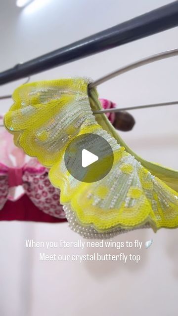 200k Views, Design Blouse, Bridal Designs, A Butterfly, Butterfly Design, Blouse Designs, Women's Fashion, On Instagram, Instagram