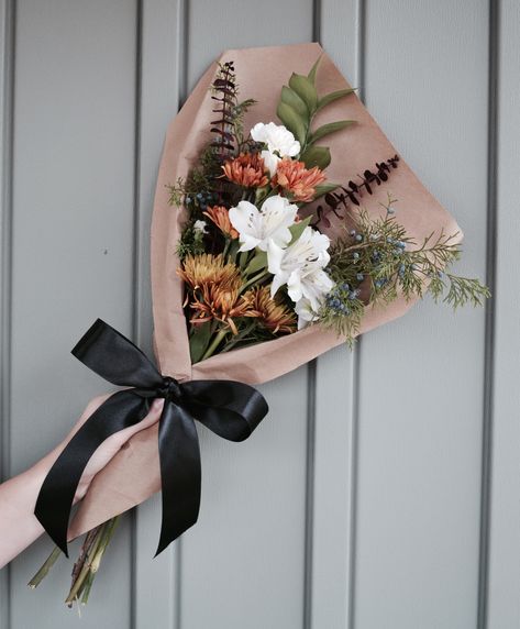 Small flower bouquet arrangement/ brown craft paper wrapping/ black bow/ neutral / eucalyptus alstroemerias berries / mini Flower In Brown Paper, Brown Wrapped Flowers, Wrapped Bouquet Of Flowers Brown Paper, Bouquet In Brown Paper, Flower Bouquet Diy Wrap Brown Paper, Brown Paper Wrapped Flowers, Brown Paper Bouquet Wrapping, Simple Bouquet Gift, Brown Paper Flowers Bouquet