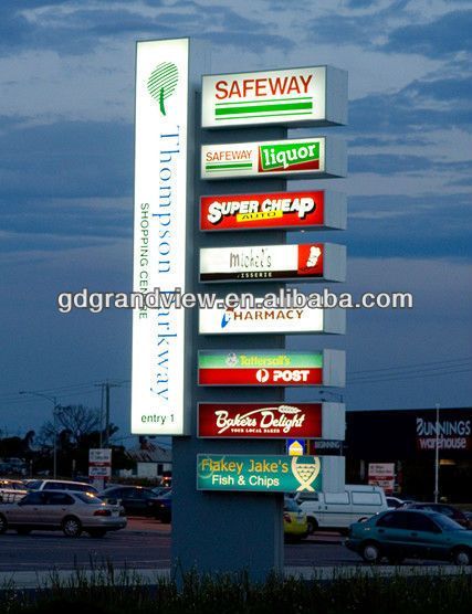 Neon Box Design Outdoor, Pylon Signage, Coffee Menu Design, Pole Sign, Pylon Sign, Commercial Design Exterior, Retail Architecture, Monument Signs, Street Mall