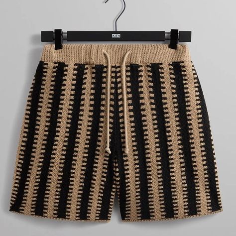 Crochet For Man Ideas, Crochet Pants Men, Crochet Items For Men, Crochet Shorts For Men, Men’s Crochet, Crochet Ideas For Men, Crochet Mens Shorts, Crochet Patterns For Men, Mens Crochet