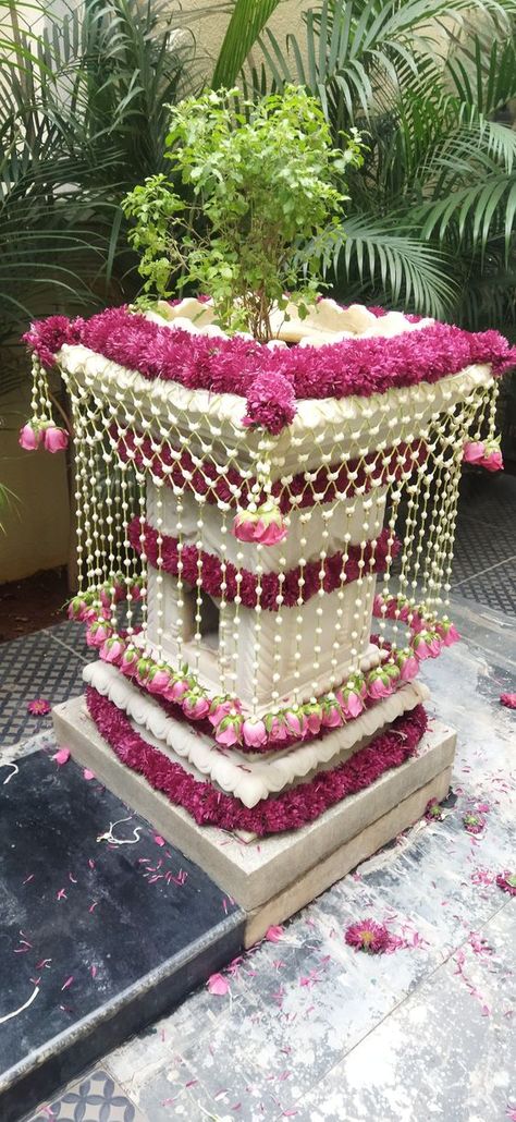 Tulasi Vivah Decoration, Tulsi Pot Decoration Ideas, Mandir Decoration With Flowers, Tulsi Decoration Ideas, Tulsi Puja Decoration, Tulsi Plant Decor, Tulsi Vivah Decoration At Home, Flower Decorations For Home Indian Pooja, Tulsi Pooja Decoration