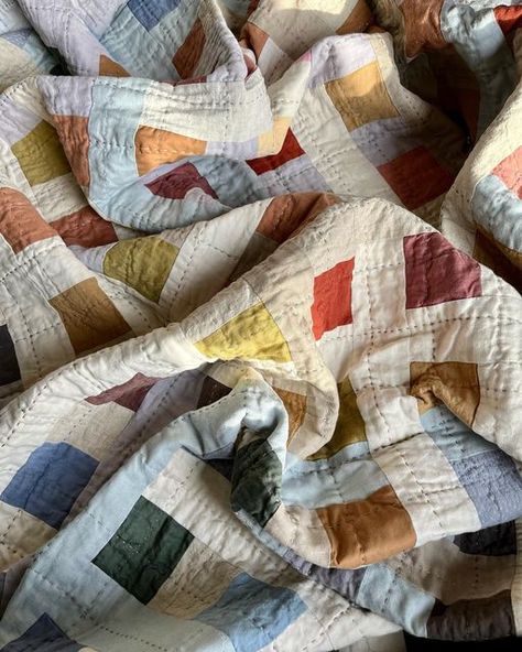 Linen Patchwork Quilt, Modern Minimalist Quilt, Blue Green Quilt, Baby Blanket Quilt Pattern, Aesthetic Quilts, Quilted Aesthetic, 2 Color Quilts, Quilt Aesthetic, Color Block Quilt