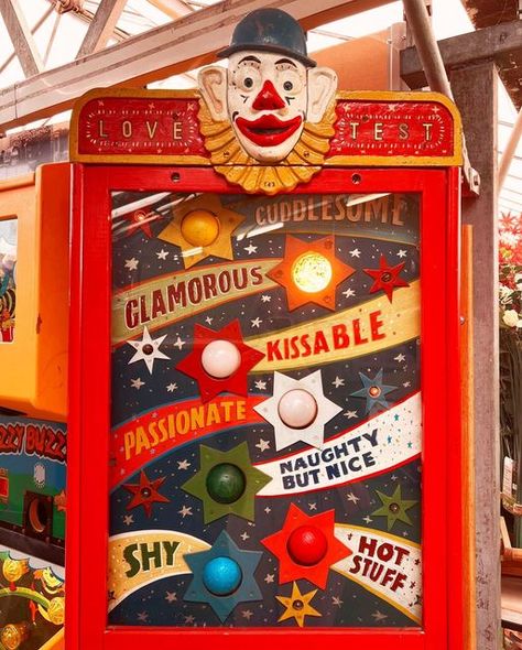 Vintage Arcade Machine, Printed Peanut, Love Test, Gavin And Stacey, Penny Arcade, Arcade Machine, Sweet Shop, Diy Art Projects, Garden Centre