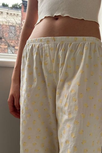 Intimates & Pajamas – Brandy Melville Duck Pjs, Cute Pajama Pants, Ducks Cute, Colorful Summer Outfits, Cool Morning, Junior Pants, Girls Home, Cute Pajama, Knit Loungewear