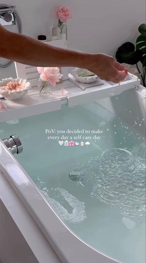 Bath Aesthetic, Shower Skin Care, Design Room, Healthy Girl, Healthy Lifestyle Inspiration, Shower Routine, Dream Lifestyle, روتين العناية بالبشرة, Body Skin Care Routine