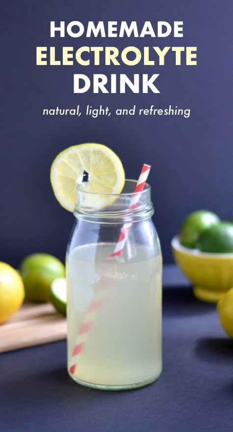 This homemade electrolyte drink is light, refreshing, and easy to drink. It's packed with electrolytes, vitamins, and minerals from natural ingredients. Perfect for long days outside or when you're sick with the flu. Natural Electrolyte Drink, Diy Electrolyte Drink, Electrolyte Drink Recipe, Homemade Electrolyte Drink, Electrolyte Water, Healthy Beverages, Natural Electrolytes, Best Smoothie, Electrolyte Drink