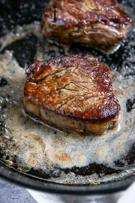 Filet Mignon Cast Iron Skillet, Filet In Cast Iron, Filet Mignon Recipes In The Oven, Fillet Mignon Recipes Cast Iron, Cast Iron Filet Mignon, Pan Fried Filet Mignon Steaks, Perfect Filet Mignon Cast Iron, Medium Rare Steak Cast Iron, Cast Iron Steak