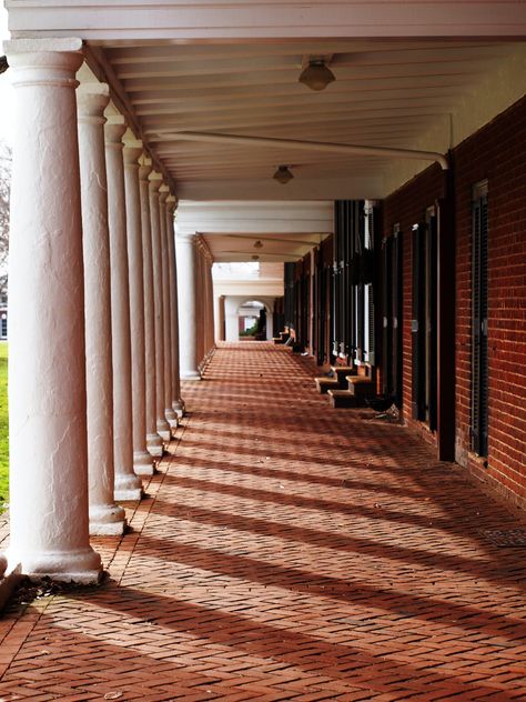 UVA! Uva Law School, Uva College Aesthetic, Uva Dorm, Uva University Of Virginia, University Of Virginia Logo, Dc Monuments, Glen Cove, Uva Ursi, Southern Architecture