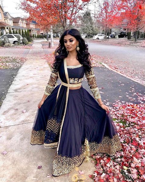 @krishkreations in our black and gold lengha choli Outfit details: Lengha : Net with sequins on bottom Blouse : Raw silk and net with hand… Blue Lengha, Diwali Fashion, Dresses Sparkle, Diwali Dresses, Trendy Outfits Indian, Diwali Outfits, Punjabi Outfits, Red Lehenga, Indian Bridal Outfits