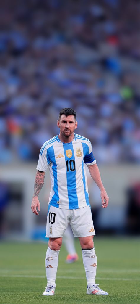 #messi #wallpapers Messi History, Leo Messi Wallpapers, Leo Messi Argentina, Messi Barca, Goat Messi, Lionel Messi Argentina, Messi Logo, Cool Football Boots, Messi Wallpaper