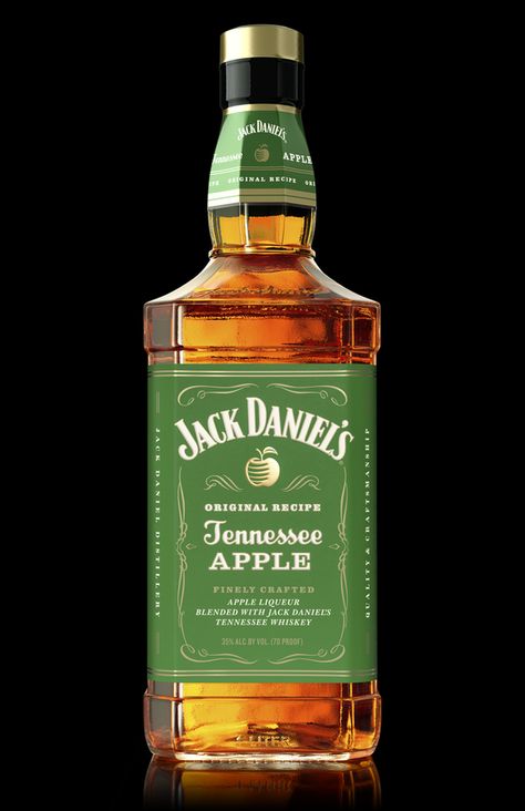 Jack Daniels Drinks, Whisky Jack Daniels, Expensive Whiskey, Whisky Jack, Apple Whiskey, Jack Daniel's Tennessee Whiskey, Flavored Rum, Pretty Alcoholic Drinks, Travel Retail