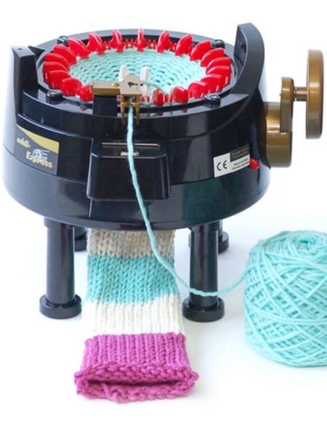 Knitting Machine Dog Sweater, Addi Knitting Machine Patterns, Circular Knitting Patterns, Types Of Knitting Stitches, Crochet Machine, Knitting Machine Tutorial, Addi Express, Addi Knitting Machine, Circular Knitting Machine