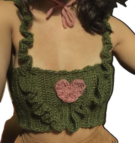 Valentines Day Crochet Top, Cool Crochet Tops, Valentine’s Day Crochet Top, Flower Crochet Top Pattern, Crochet Ideas For Friends, Crochet For Friends, Camper Crochet, Valentines Crochet Ideas, Valentines Day Crochet