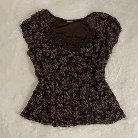 to die for brown lacey babydoll style lace detailed... - Depop Lace Clothes Aesthetic, Baby Doll Top, Downtown Outfits, Diy Clothes Design, Fairycore Cottagecore, Babydoll Style, Causual Outfits, Babydoll Top, Really Cute Outfits