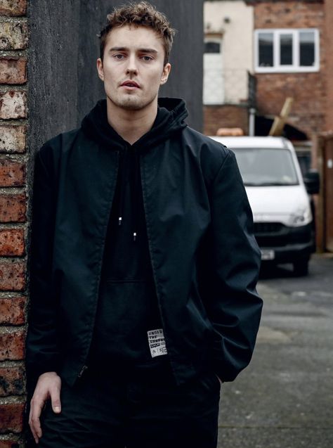 Sam Fender Lyrics, Matt Bomer The Sinner, Fender Headstock, Sam Fender Album Cover, Sam Fender, Guitar Boy, Fender Bender, Person Of Interest, Dream Boy