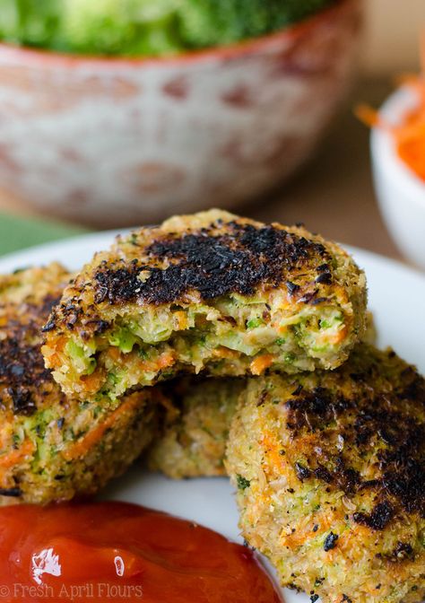 Veggie Nuggets: Gluten-free vegetable patties perfect for little hands and adults alike. Vegetable Patties, Veggie Nuggets, Toddler Finger Foods, Quick Family Dinners, Toddler Dinner, Picky Eaters Kids, Nuggets Recipe, Toddler Lunches, Eat Veggies