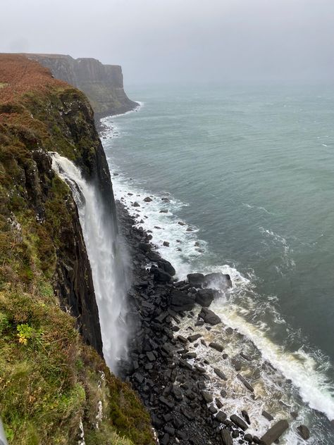 Scotland Mountains Aesthetic, Van Life Scotland, The Scottish Highlands, Scotland Nature Aesthetic, Scotland Castle Aesthetic, Scottish Island Aesthetic, Scottish Forest Aesthetic, The Highlands Scotland, Highlands Of Scotland