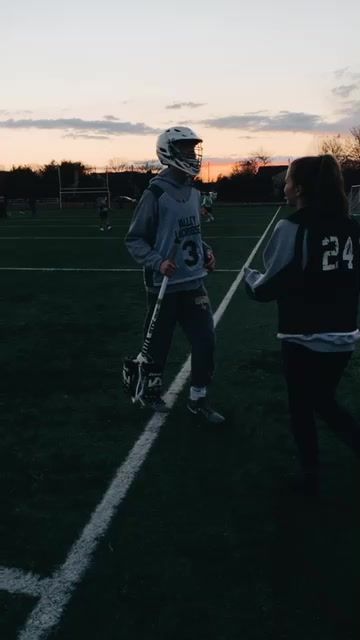 Soccer Relationship Goals, Lacrosse Senior Night Ideas, Lacrosse Boyfriend, Lacrosse Couples, Lacrosse Girlfriend, Lacrosse Stick Holder, Aesthetic Lacrosse, Lacrosse Wallpaper, Lacrosse Tattoo