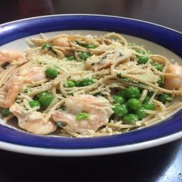 Pea Pasta Recipe, Shrimp And Peas, Shrimp Pasta Healthy, Peas Pasta, Pea Pasta, Creamy Garlic Pasta, Ham Pasta, Pasta Ideas, Best Shrimp Recipes