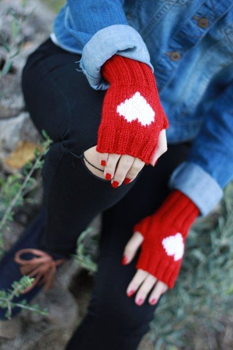 Knit red heart Gloves for womens #Knit #red #heart #Gloves #womens Heart Gloves, Free Heart Crochet Pattern, Crochet Hat For Women, Crochet Heart Pattern, Red Gloves, Knitted Heart, Bonnet Crochet, Cozy Accessories, Trendy Hat