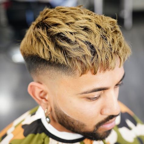 Long French Crop - Best French Crop Haircuts For Men: Cool Crop Top Fade Hairstyles For Guys #menshairstyles #menshair #menshaircuts #menshaircutideas #menshairstyletrends #mensfashion #mensstyle #fade #undercut #shorthaircuts #cropped #cropfade Crop Top Haircut Men, Short Haircut For Men, Medium Fade Haircut, Fade Undercut, French Crop, Ugly Hair, Short Cropped Hair, Haircut For Men, Modern Short Hairstyles