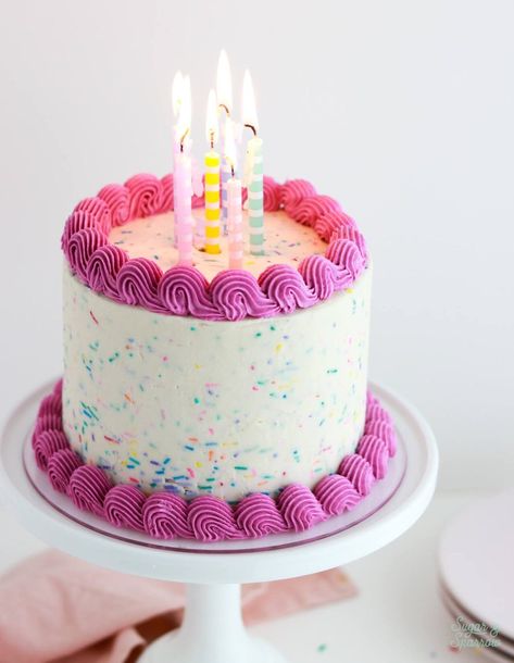 Funfetti Buttercream Recipe - Sugar & Sparrow Birthday Cake Decorating Ideas, Cake Decorating Ideas, A Birthday Cake, Simple Birthday, Funfetti Cake, Sprinkle Cake, Buttercream Recipe, Easy Cake Decorating, Pretty Birthday Cakes