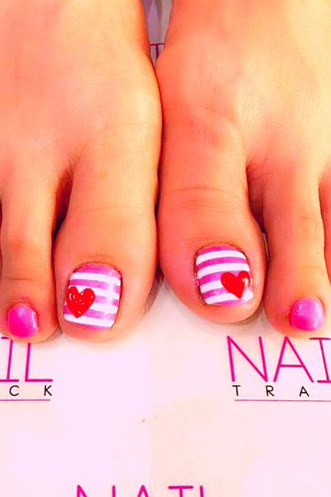 Cute February Toe Nails, Toe Nails Ideas Valentines Day, Valentines Day Toe Nails Designs, February Toe Nails, Valentines Day Toenails, Valentines Nails Toes, Valentine Pedicure Designs Toenails, Valentines Toes Nails, Valentine’s Day Toes