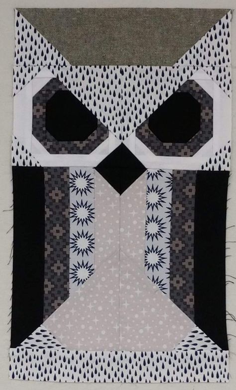 Owl Quilt Block Pattern Free, Owl Quilt Block, Owl Quilt Pattern, Quilt Animals, Bird Quilt Blocks, Harry Potter Quilt, Owl Quilts, Boys Quilt Patterns, Owl Quilt