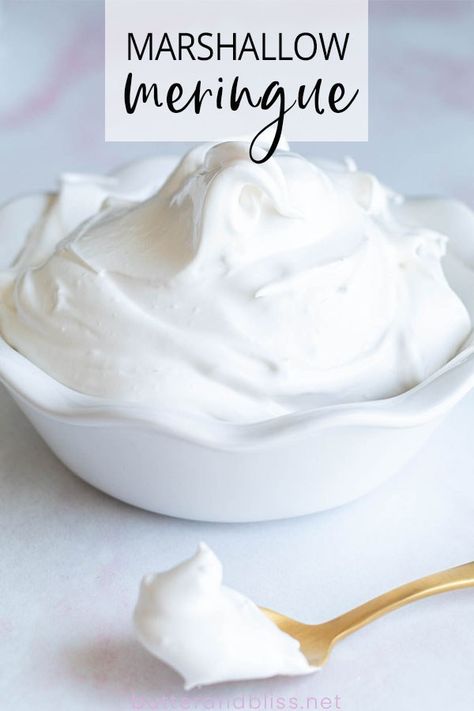 Homemade Marshmallow Meringue Frosting | Small-Batch frosting that is easy, fluffy, glossy, and better than store-bought! Recipe at ButterandBliss.net | #marshmallowfrosting #meringuefrosting #homemademarshmallowfluff Light Frosting, Meringue Icing, Marshmallow Meringue, Easy Meringues, Meringue Frosting, Meringue Desserts, Homemade Marshmallow, Meringue Recipe, Cake Frosting Recipe