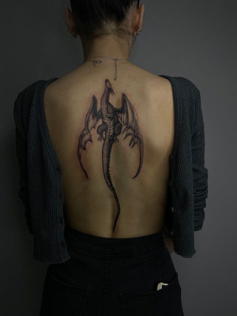 Dragon Tattoo Ideas, American Traditional Tattoo Ideas, Bookish Tattoos, Sagittarius Tattoo, Traditional Tattoo Ideas, Dragon Tattoo For Women, Wicked Tattoos, Spine Tattoos For Women, Stylist Tattoos